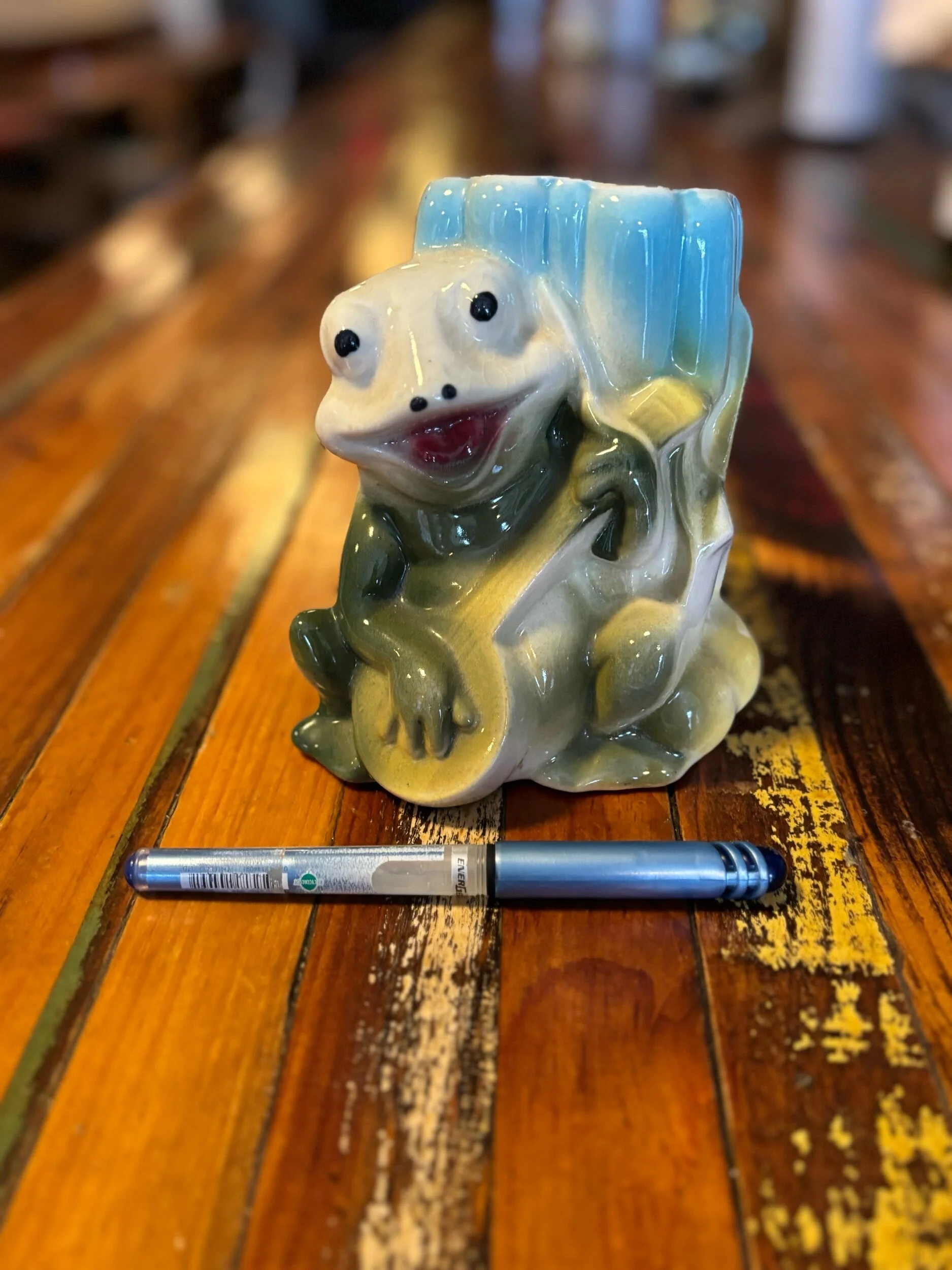 E7C7C927-A05C-42F5-A041-3B64FEAF1BFF