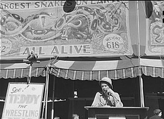 B arker at Vermont State Fair, 1941.