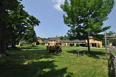 The New Hampshire Farm Museum on White Mountain Highway (New Hampshire Route 125), in Milton.Three centuries of Granite State rural life, and ingenuity,&nbsp;are presented&nbsp; at the museum, whose center is an historic farmhouse. The museum includ…