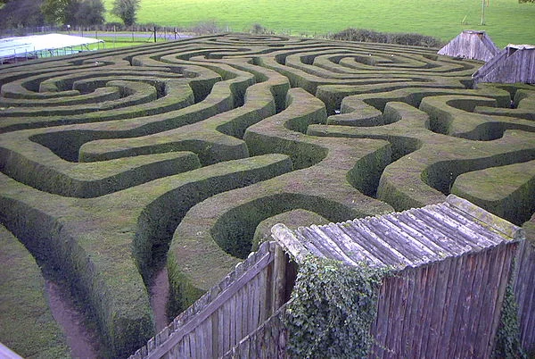 600px-Longleat_maze.jpg