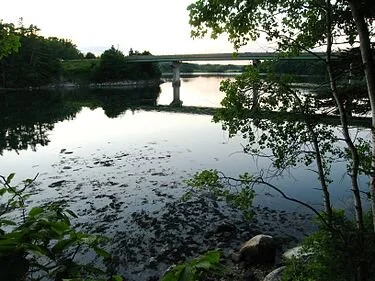 The Damariscotta River is the center of Maine’s burgeoning oyster farming sector.