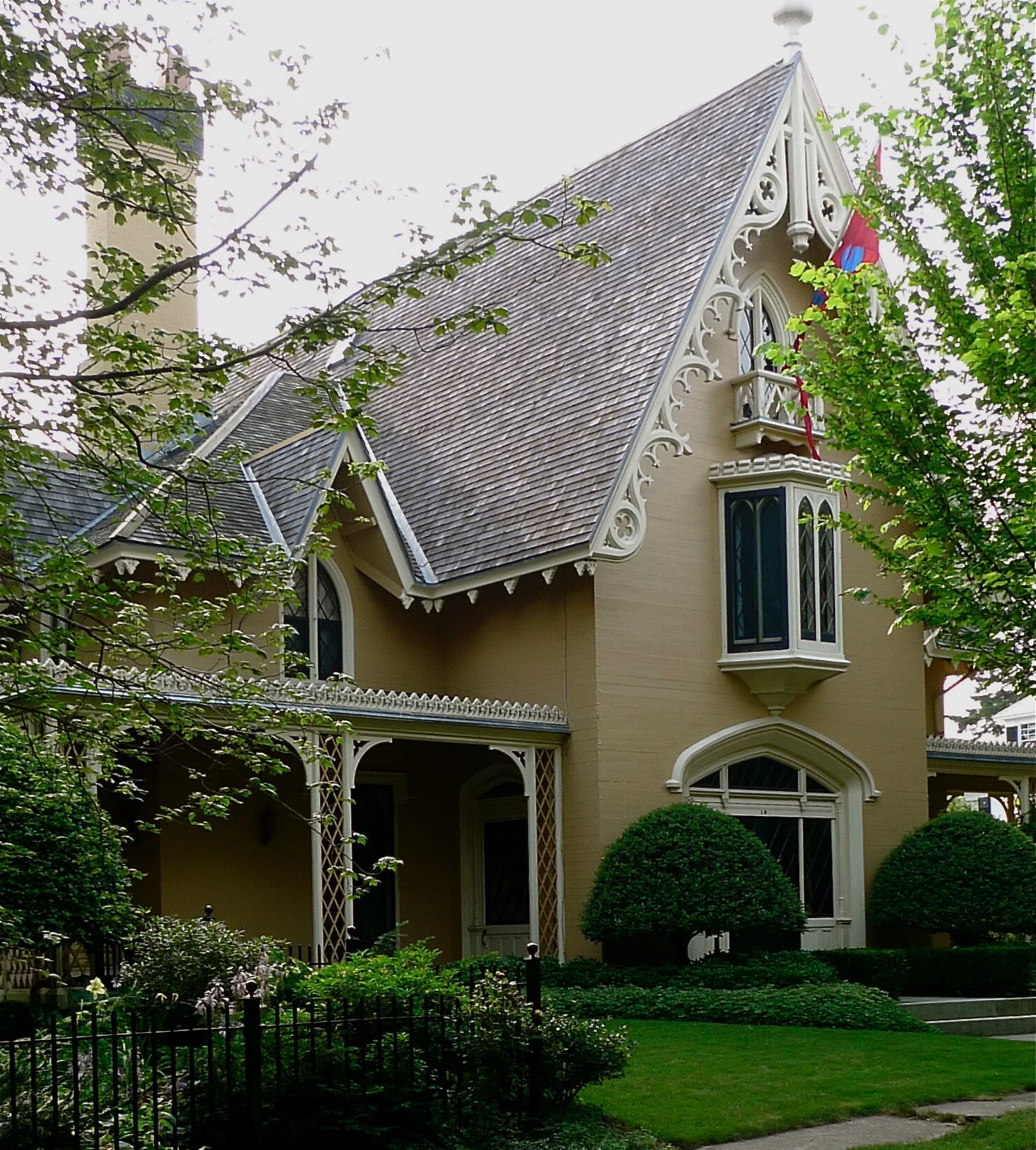 Rotch House, A.J. Davis architect, New Bedford, Mass., 1845. — Photo by William Morgan