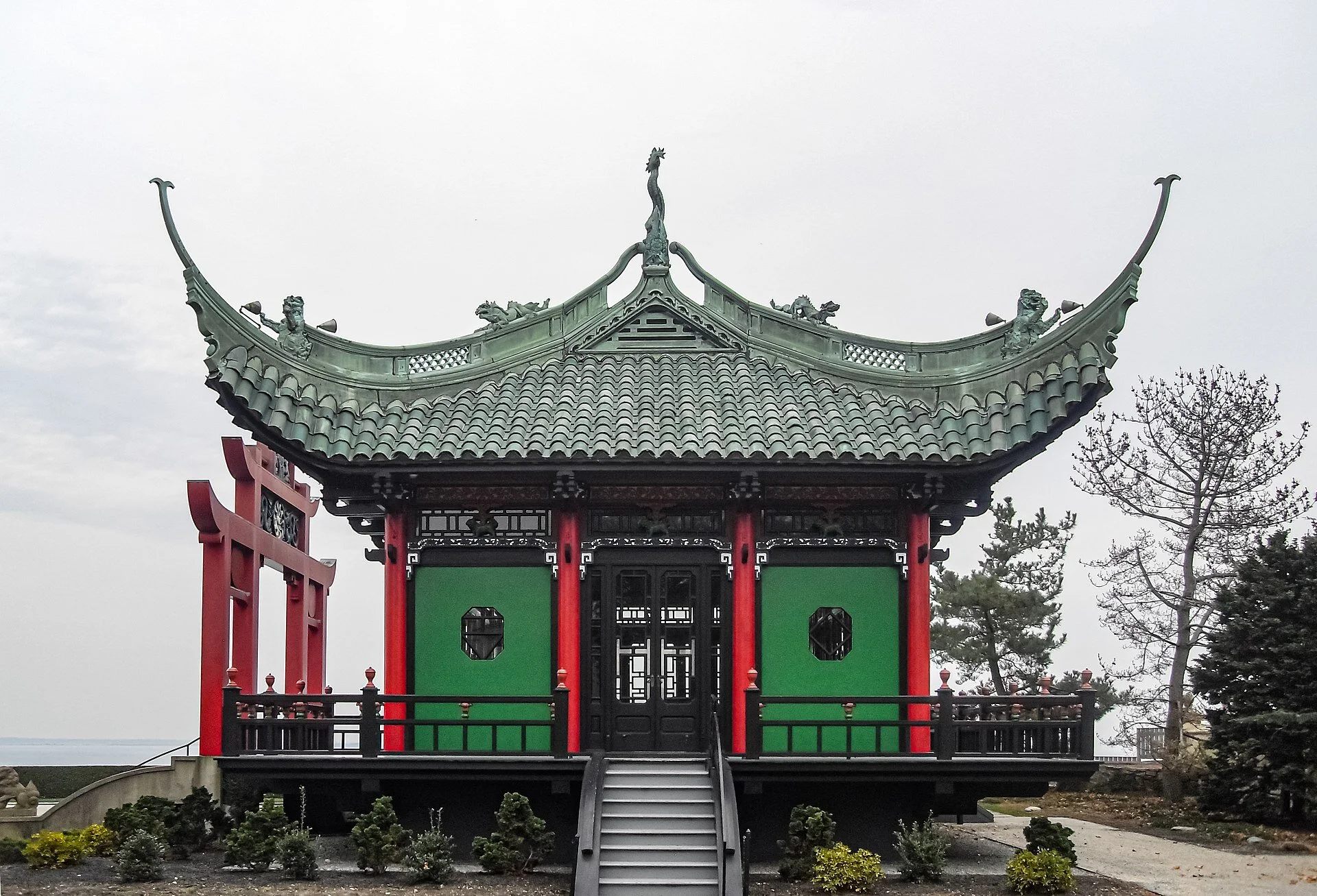 The Chinese Tea House at Marble House, in Newport, modeled on 12th Century Chinese&nbsp;Song Dynasty&nbsp;temples.— Photo by Ekem&nbsp;
