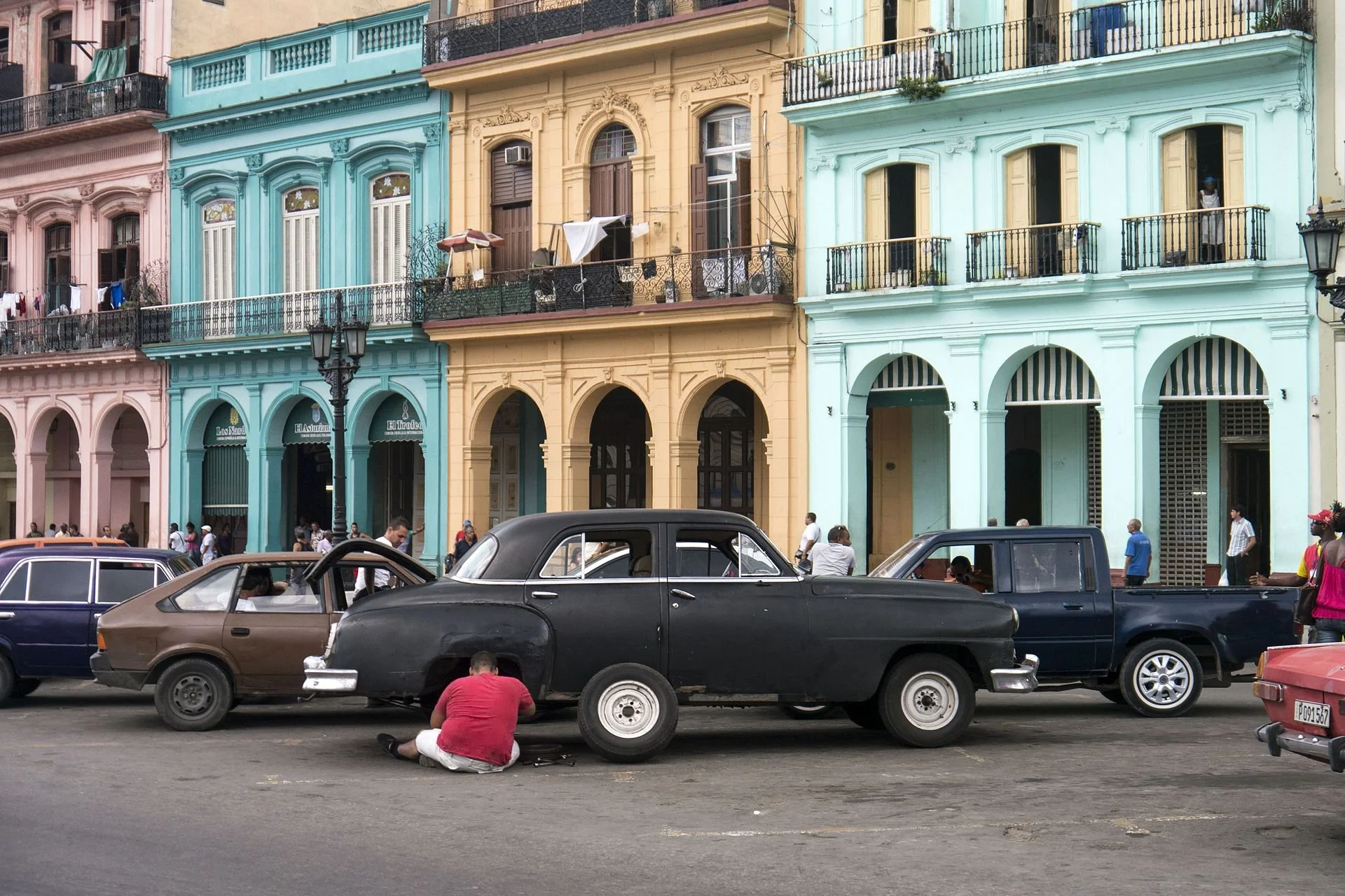Llewellyn King:  My Christmas in poor, beautiful Cuba