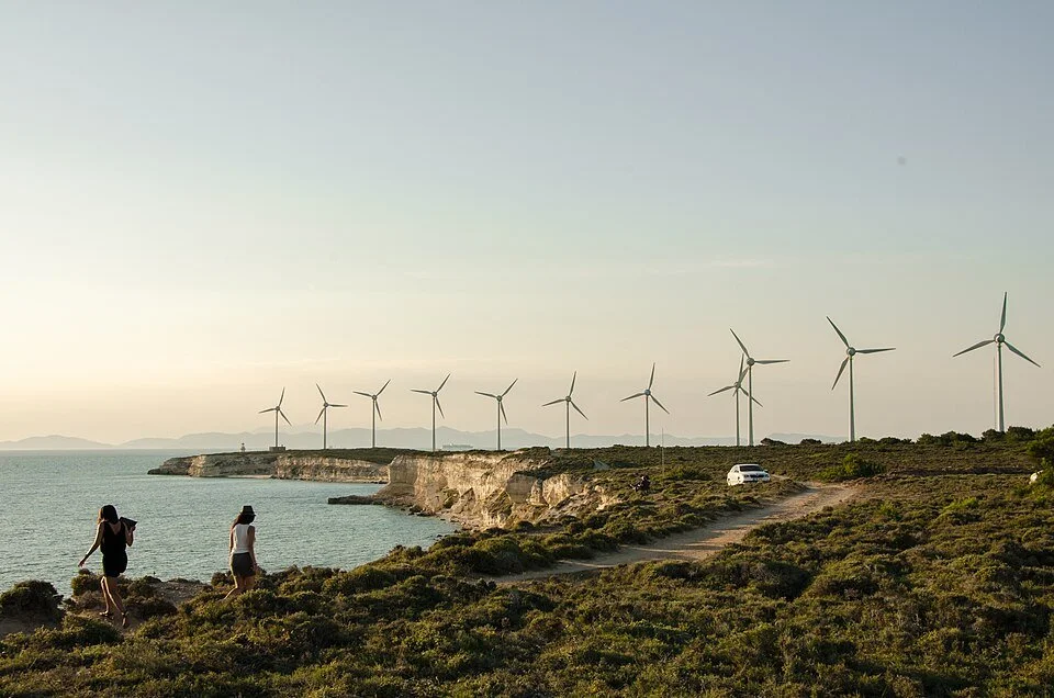 Wind_turbines_in_Bozcaada.jpg