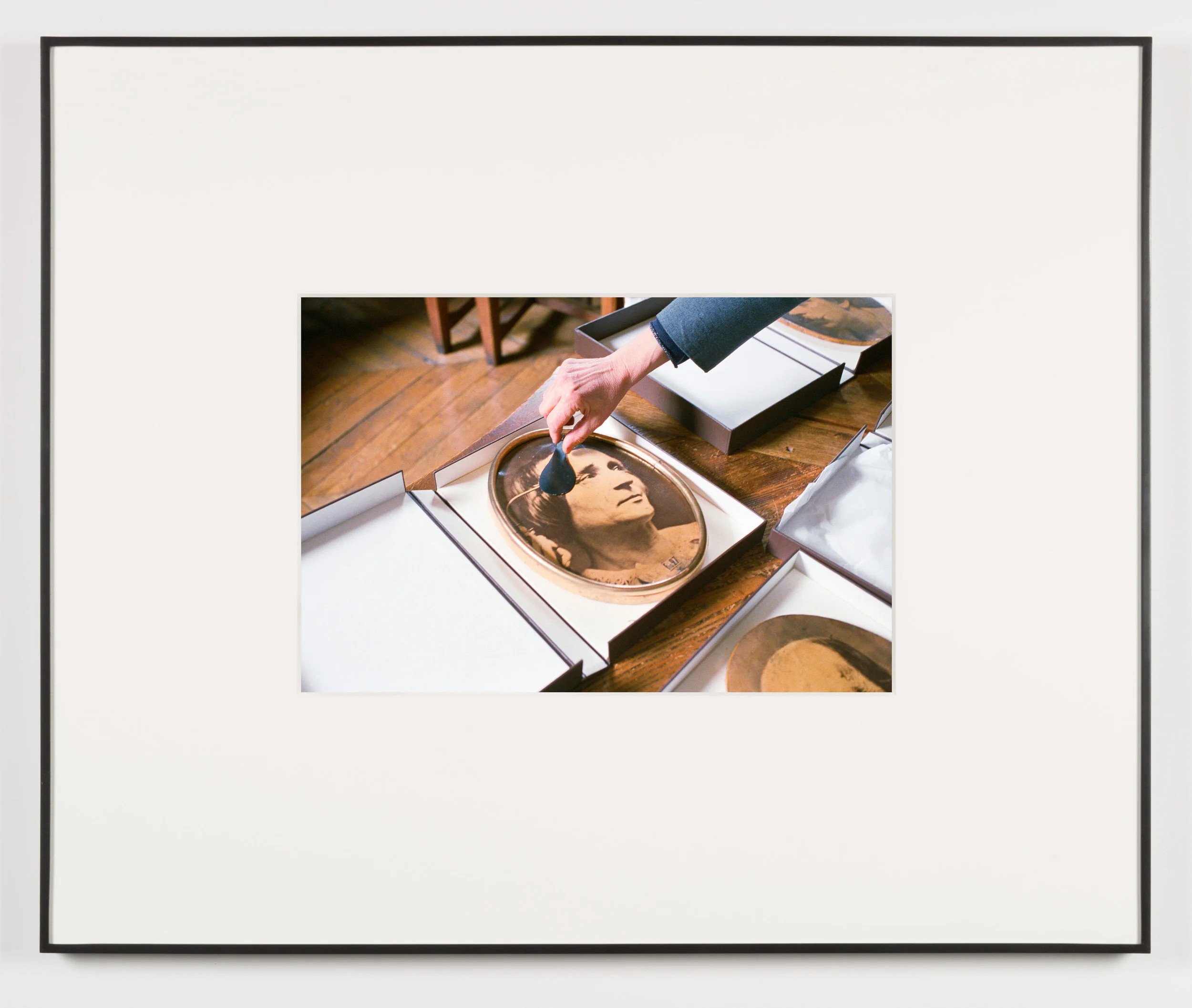 Die Ideale der Väter (Paris, France, March 12, 2013) 2014 Chromogenic print 13 1/2 x 20 inches Selected Bodies of Work, 2014