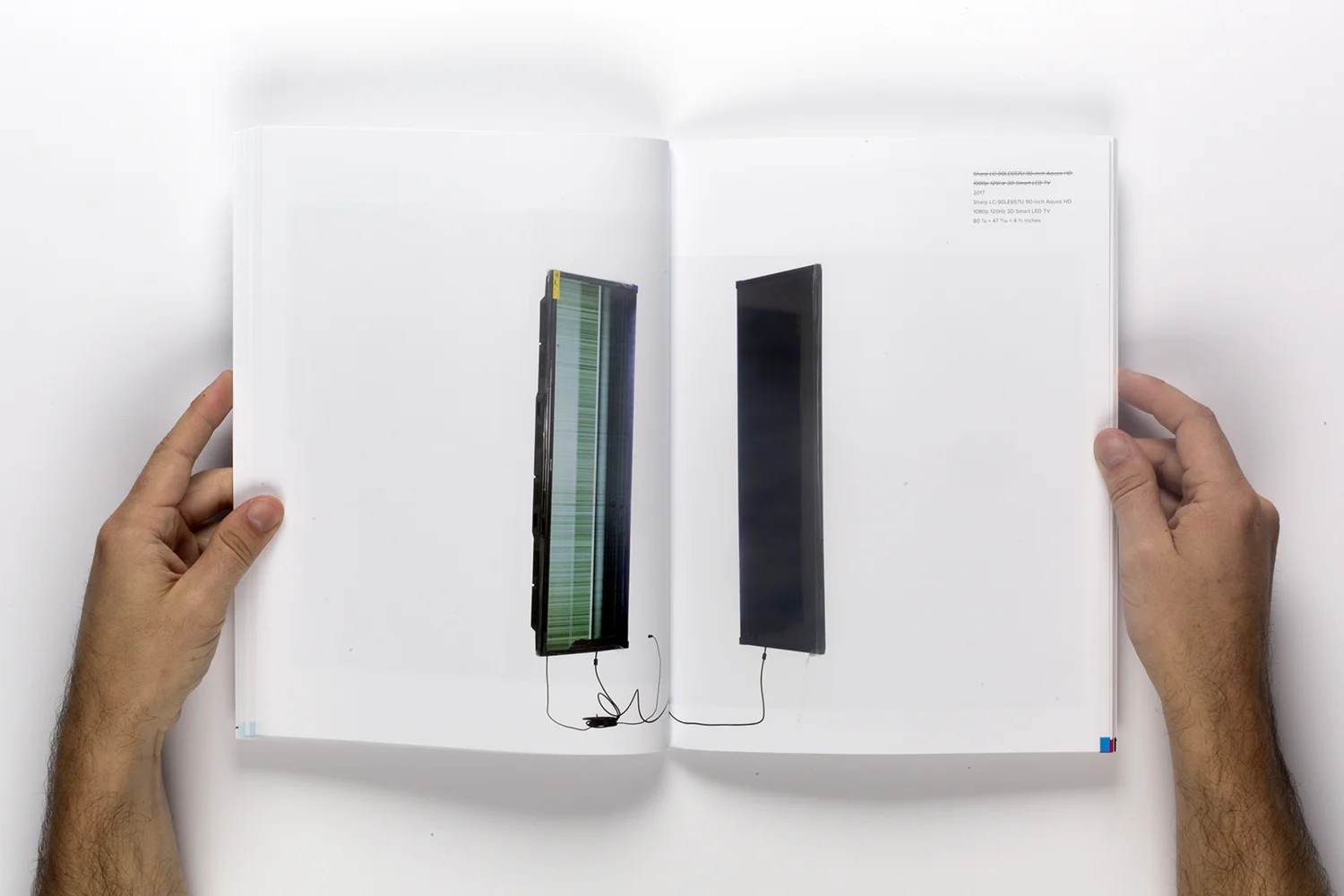 Walead Beshty: Procedurals, Petzel 2014–2017 , Monograph, (Berlin: DISTANZ, 2017).