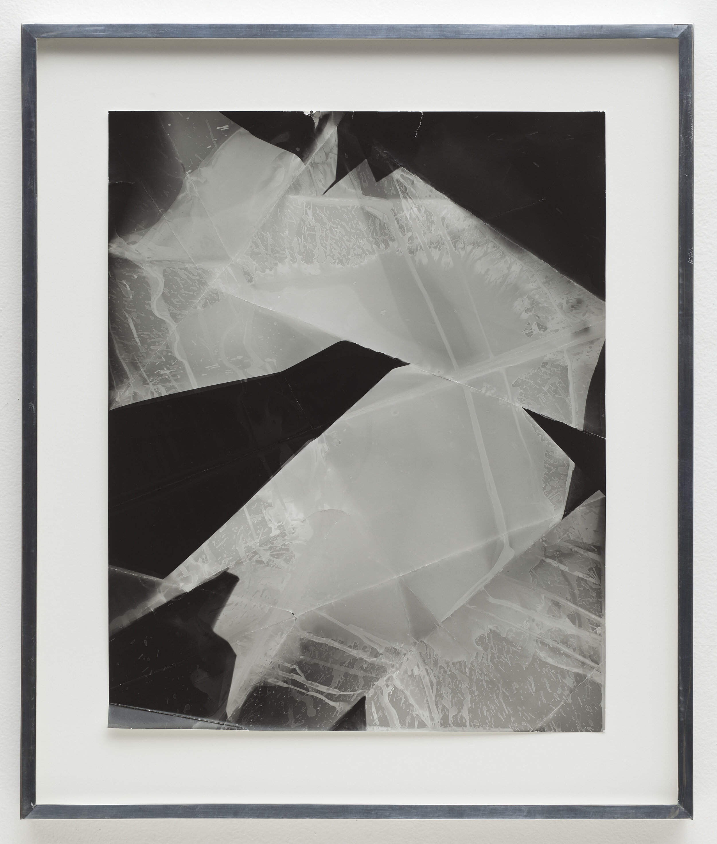   Fold (45º directional light source), December 22, 2006, Santa Clarita, California, Ilford Multigrade Fiber IV    2008   Black and white fiber based photographic paper  25 3/8 x 21 3/8 inches  Exhibition:  Musée d'art moderne et contemporain, 2019  