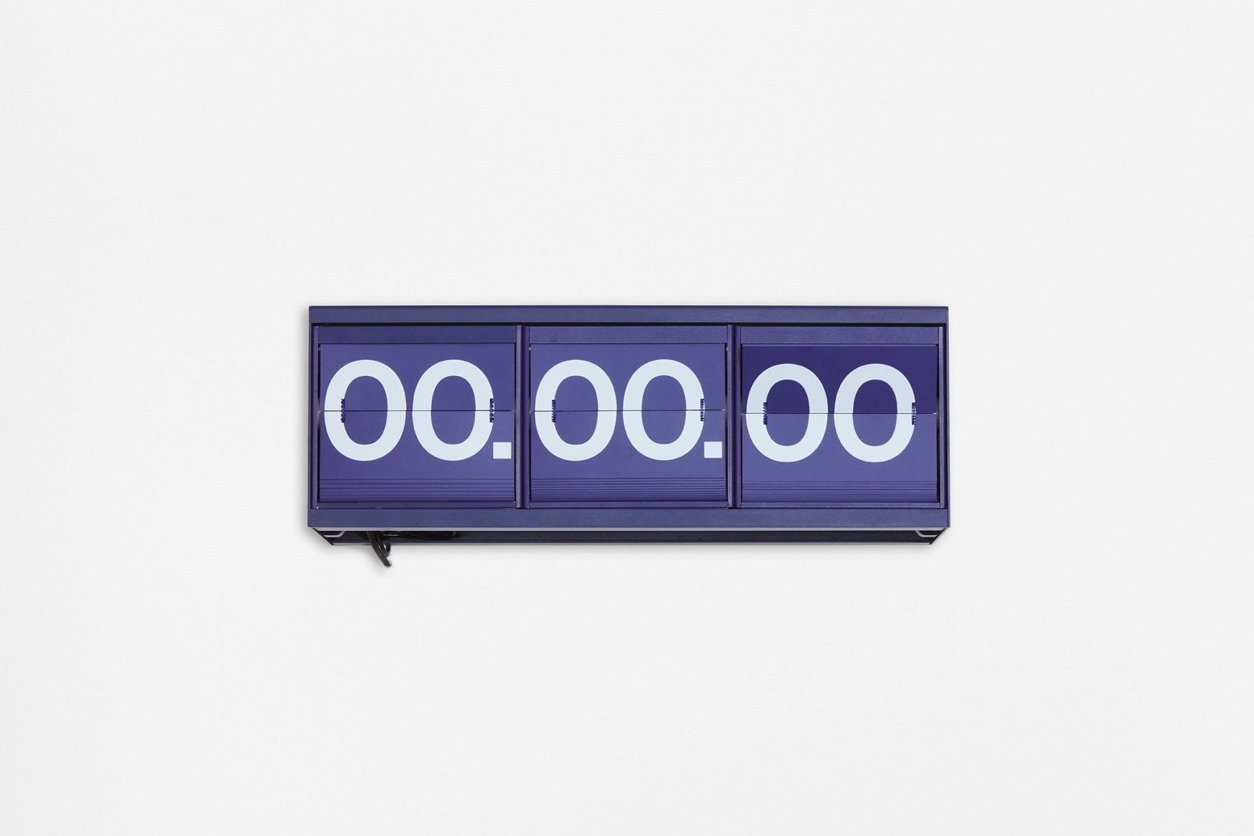   00.00.00   2022  Swiss Federal Railways split-flap display clock, GPS receiver  19 3/8 x 6 3/4 x 8 1/4 inches (49.2 x 17.1 x 20.9 cm) 