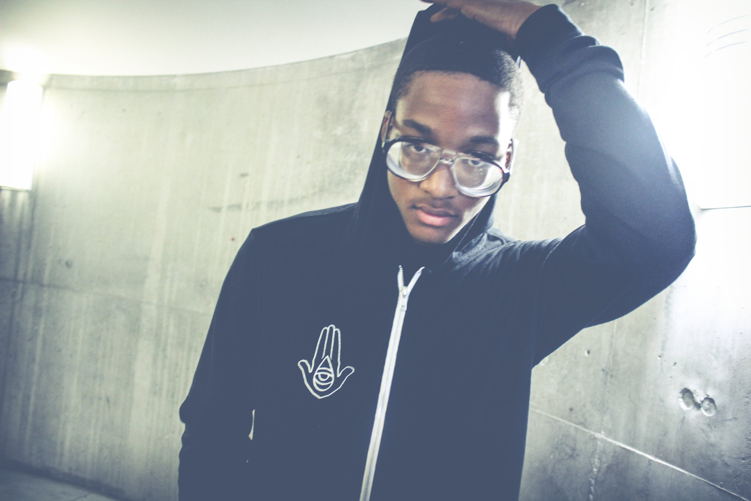 99ECD05B-1507-4A6C-9D7D-E78A205EBD30