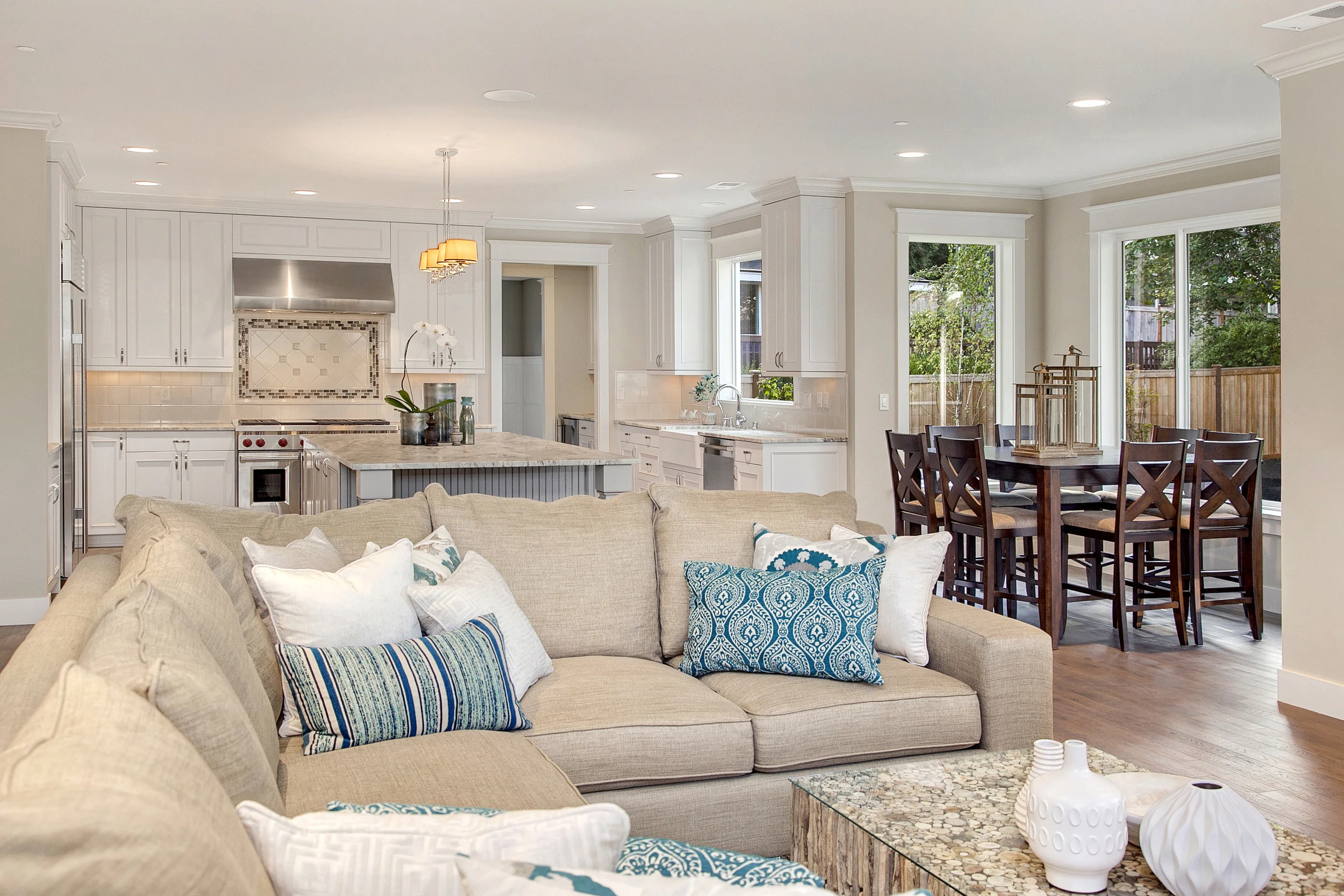 livingroom2.jpg