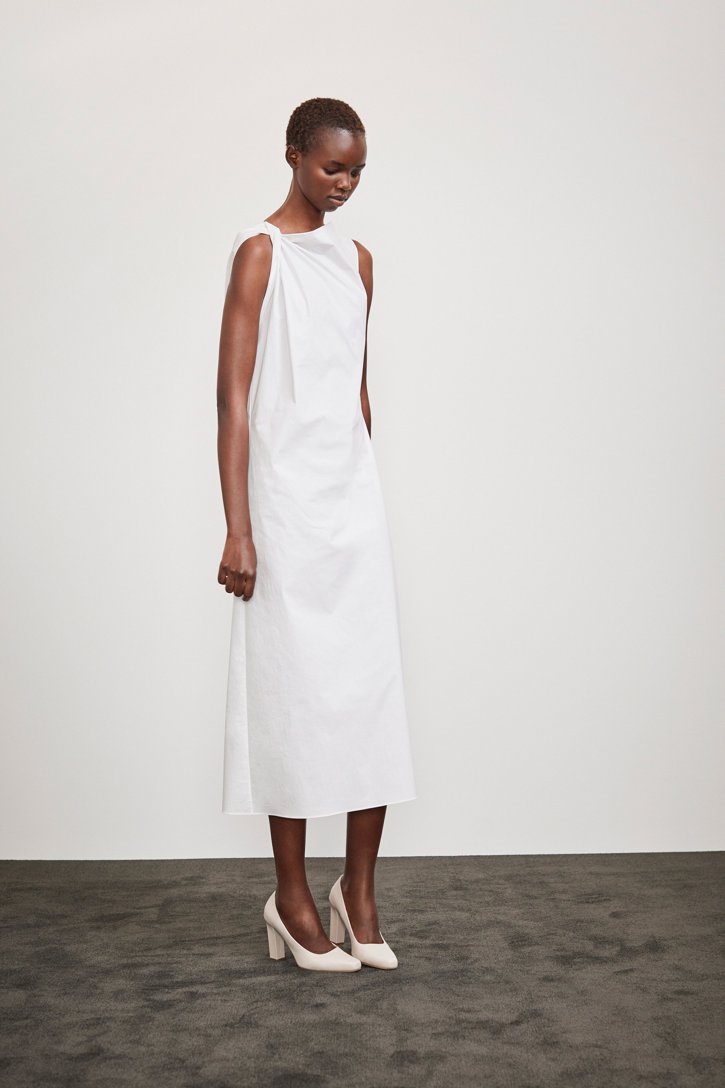 THEORY SS20 11.jpg