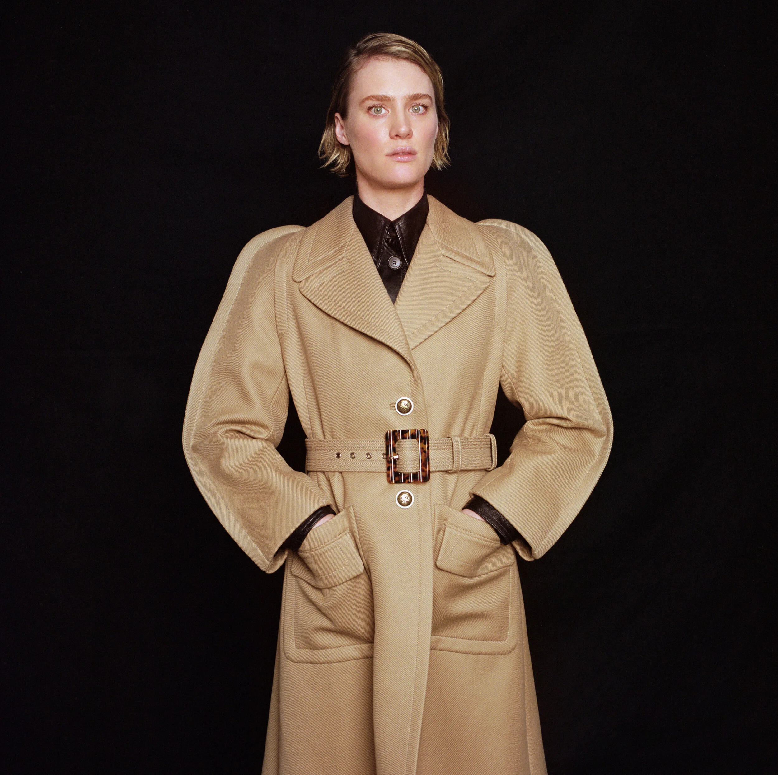 HEROINE Mackenzie Davis 6.jpg