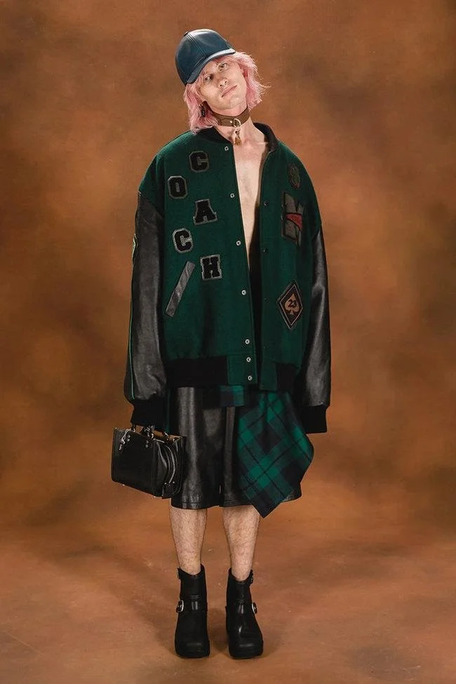 COACH RESORT 2023 4.jpg