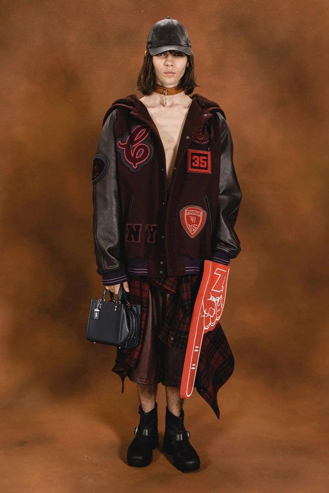 COACH RESORT 2023 7.jpg