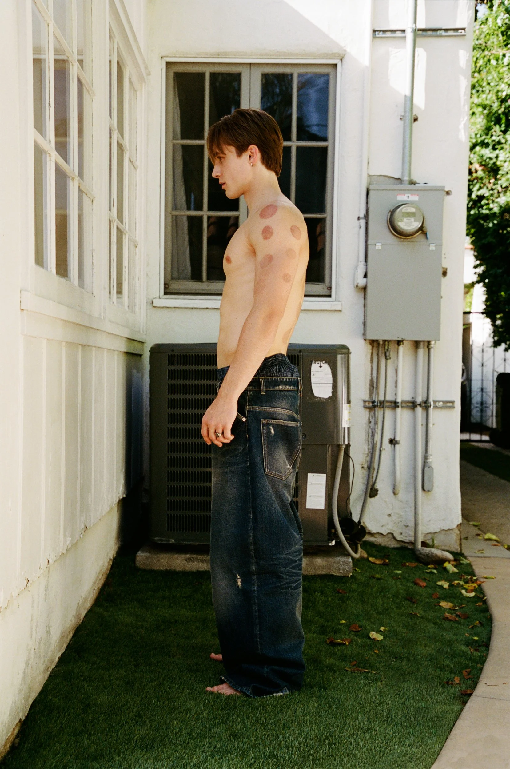 ICON MAGAZINE ITALY ISSUE 106 FEATURING OLLIE MUHL - 18.jpeg