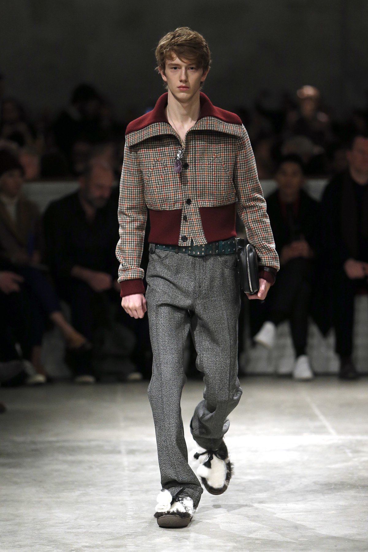 prada_look_31_2017_aw_mens.jpeg