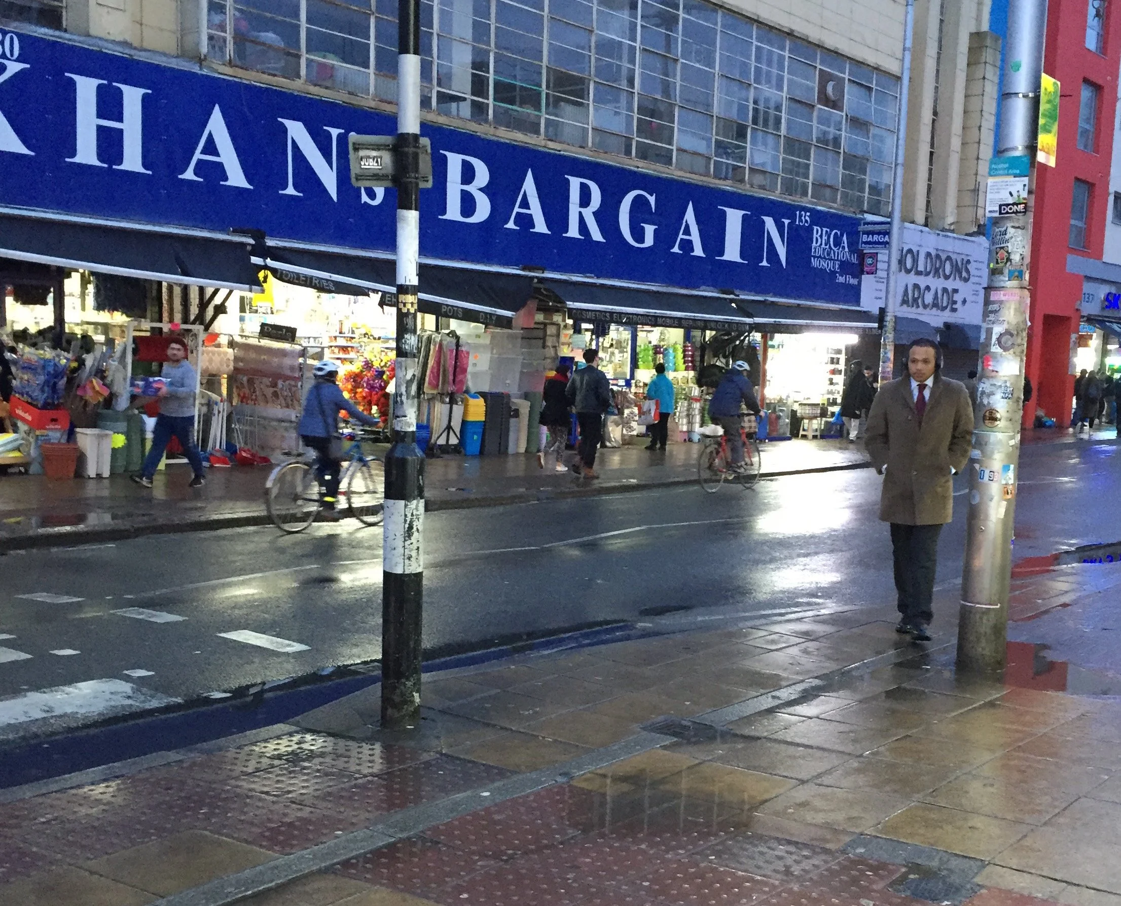 corbyn-khans-bargain-peckham_1488.JPG