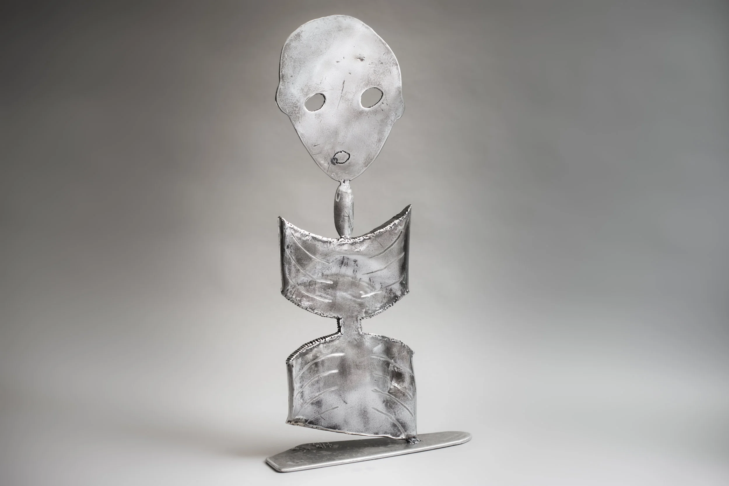 “Modern Love” Welded Steel 102 x 51 x 16 cm 2017