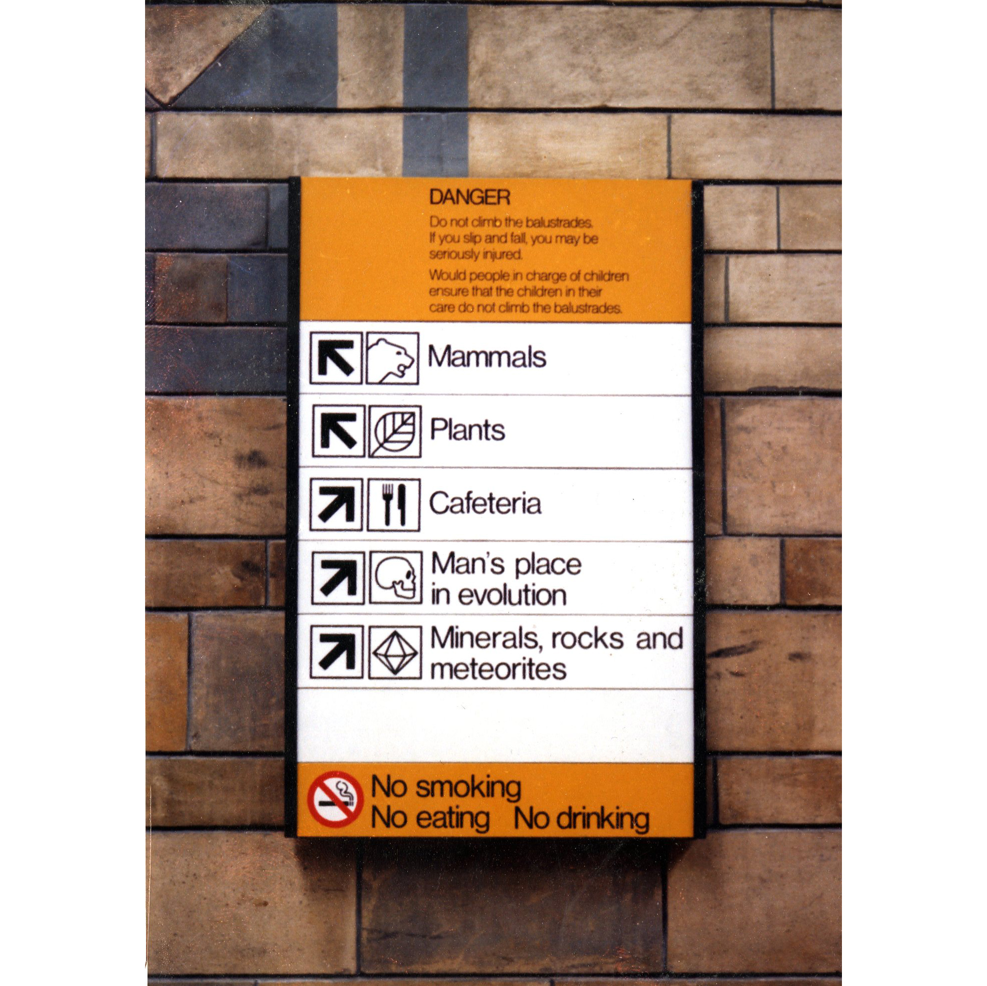 Natural History Museum sign system