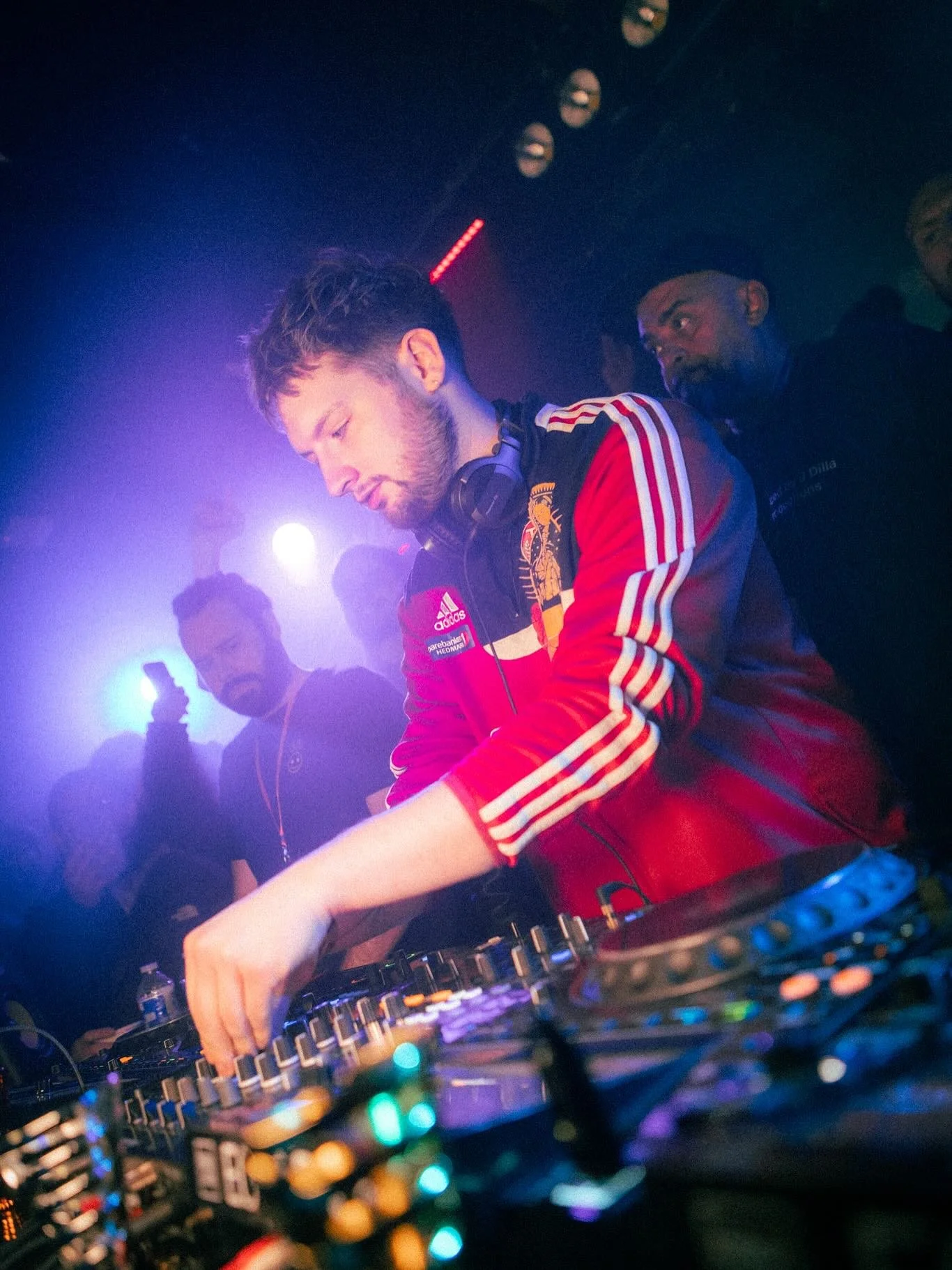 Huge congratulations to our DJ Sam for winning the Faded Society London Back2Back All Stars Championship!! Amazing to see 🤩 Get in touch and book him now!!

Film by
@mylothecreative

Powered by
@gshocklondon

Created by
@fadedsocietyofficial @thefad