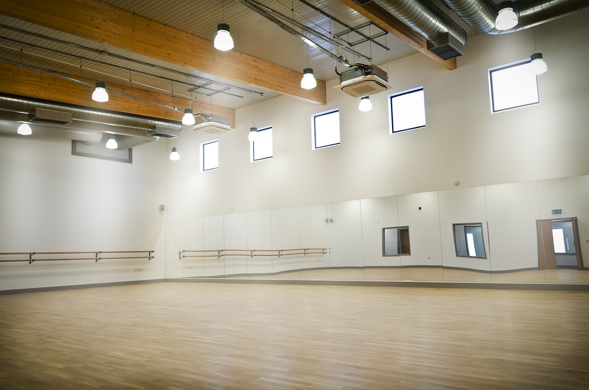    Dance studio with fully sprung flooring, sound system, mirrors and ballet bars   
