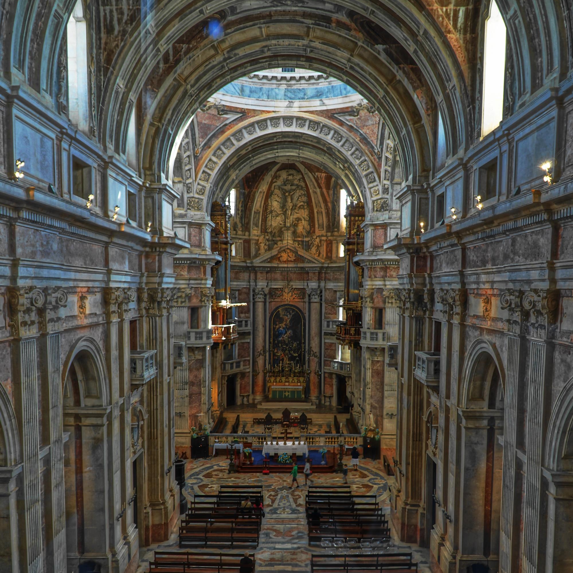 Mafra-basilica.jpg