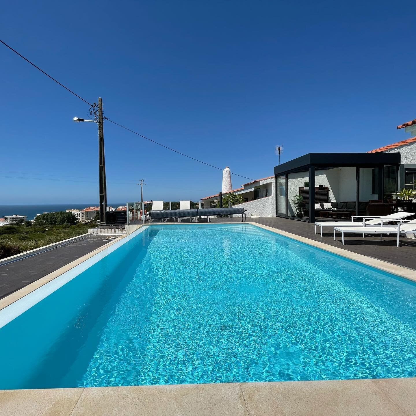 We love the new skygarden/glasshouse in @ericeirahills house Casinha😁 Great job Arthur 👯&zwj;♀️ #ericeira #lisboa #portugalluxury #surf #portugal #golfportugal #sintra #quintadaregaleira #summer2019 #sorryforthehashtagsbutitsmyjob🤣