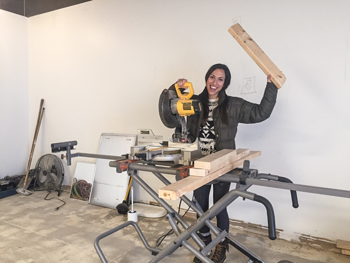 'Wood' you believe it?! Yes, that's our beloved manager, Mary, pretending for all the world that she's got this one! lol!