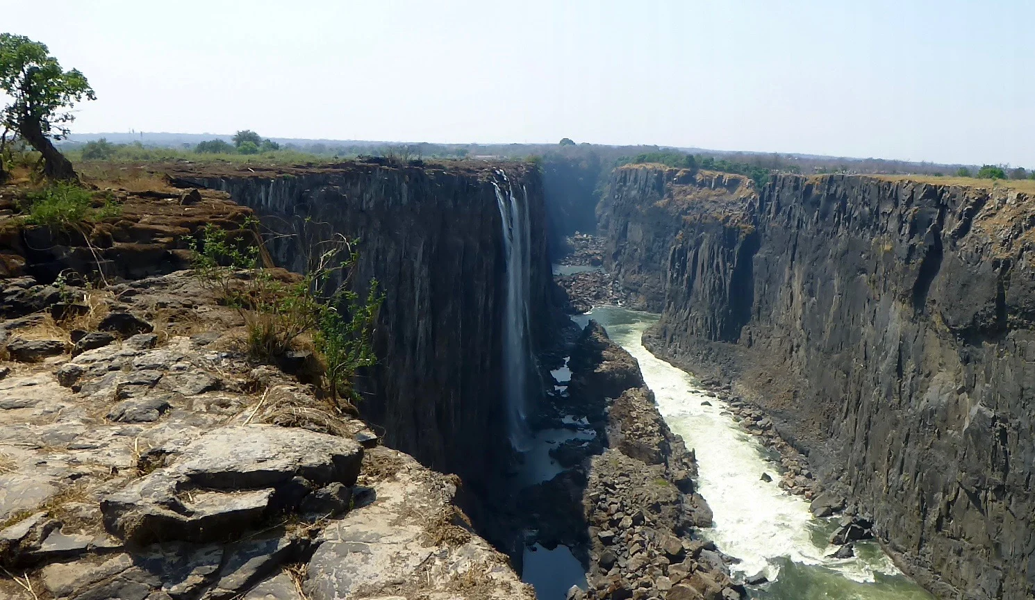 &nbsp; &nbsp; &nbsp; &nbsp; &nbsp; &nbsp; &nbsp; &nbsp; &nbsp; &nbsp; &nbsp; &nbsp; OUR VIEW OF THE FALLS AT THE END OF THE DRY SEASON - LATE SEPTEMBER