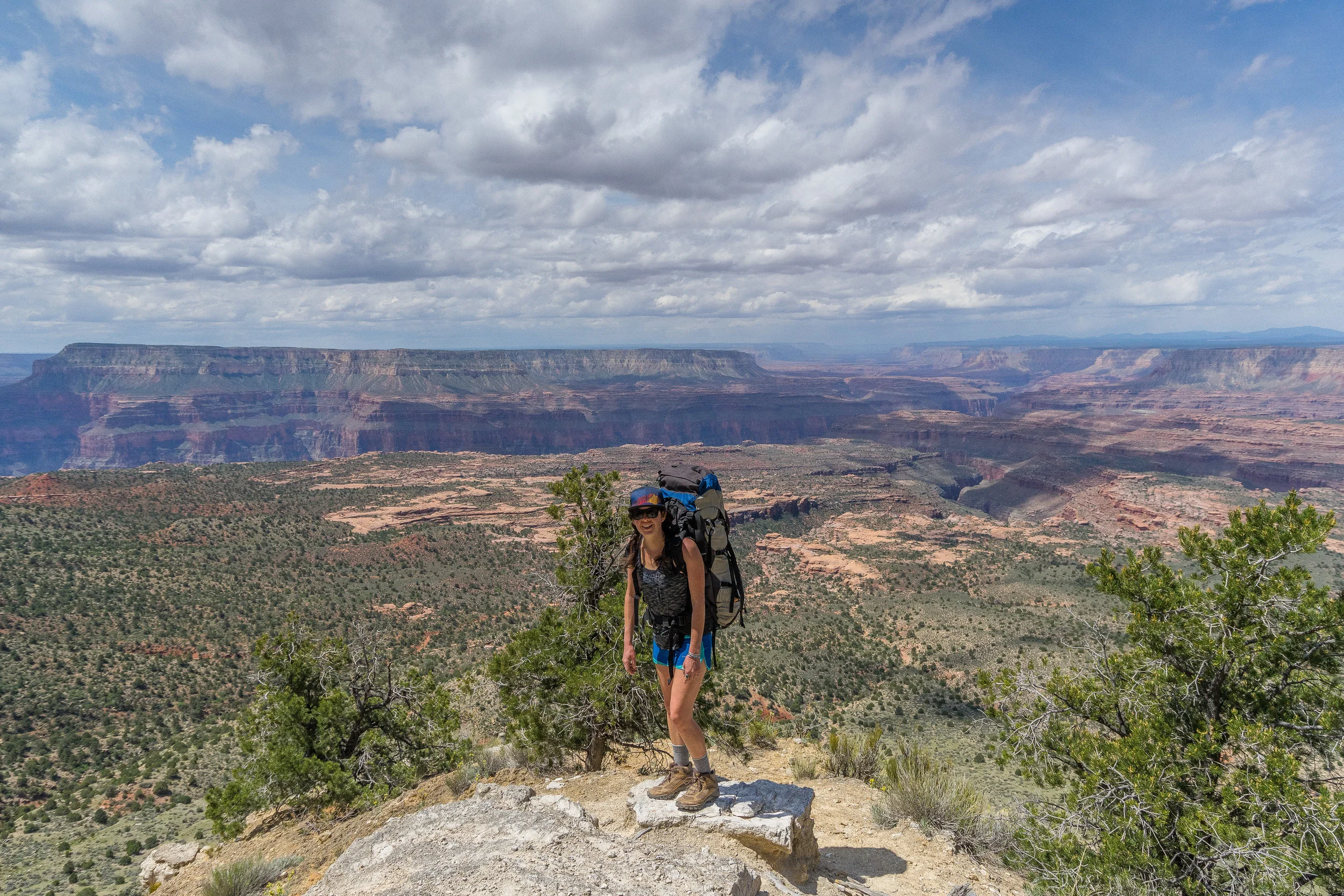 Beginning our hike down into the Canyon, which unfolds much more gradually here, without losing any of its dramatic effect.