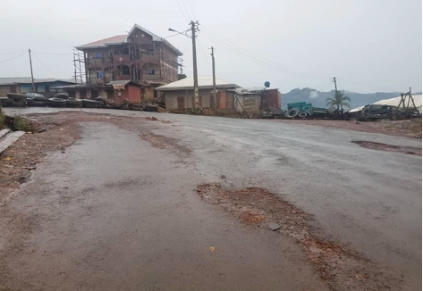 Web source picture: Blocked road access and deserted community in Kumbo Bui Division.