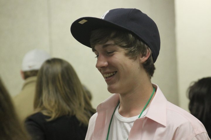 boypinkshirt.jpg
