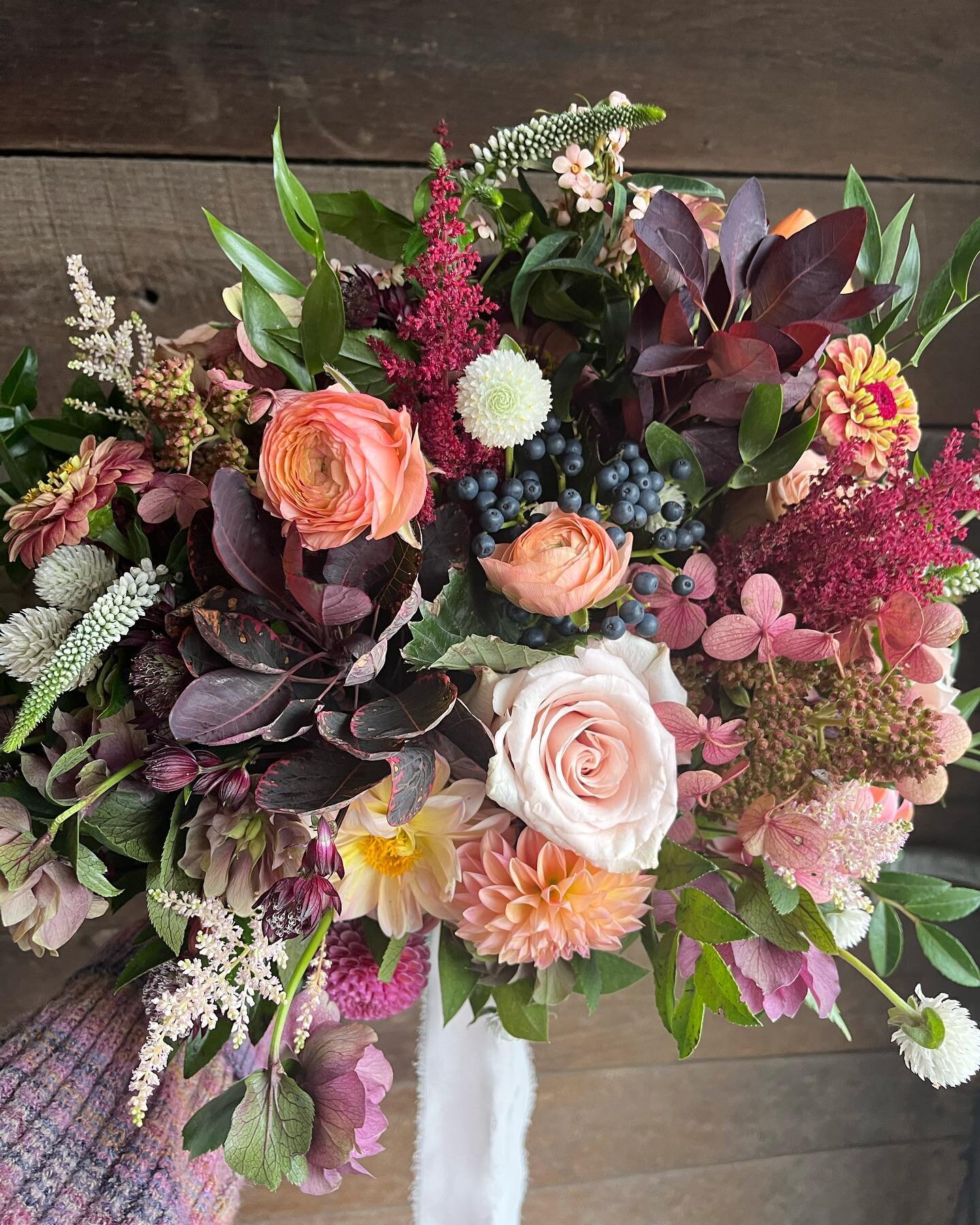 this past weekend was just so beautiful. ✨ &mdash; we can&rsquo;t get over all of the tones and textures that went through our hands + out of the shop. (it truly is a dream this job.) Jeanette&rsquo;s bouquet was so special! we are just so in love wi