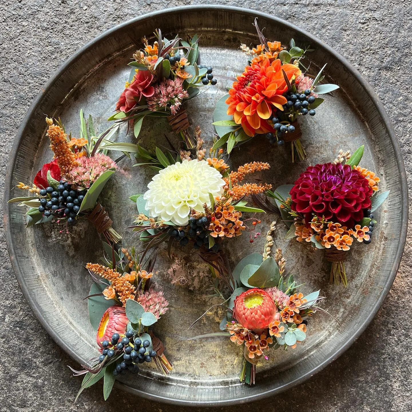 fall fun; featuring a little this + a little that. 👏🏼🍂 &mdash; these mixed bouts. were for josh + his groomsmen, giving each their own personality. ✨