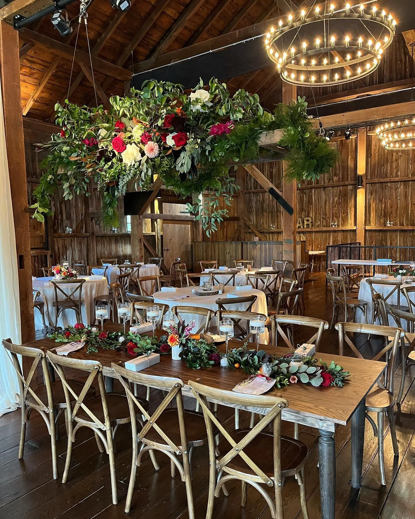 Jackie + Ronnie, today at @thefarmateaglesridge = ❤️❤️❤️ // @jackieguido thought of all the details and it showed. today was absolutely perfect. congrats! 🥰 we couldn&rsquo;t be happier for you two! @ronnie__mcquillan // incredible vendor team: @the
