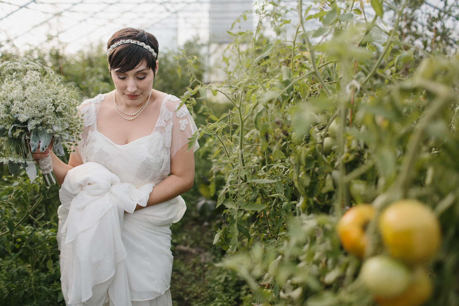 Chicago Wedding Photographer Mae Stier Heritage Prairie Farm Outdoor Romantic Wedding-048.jpg