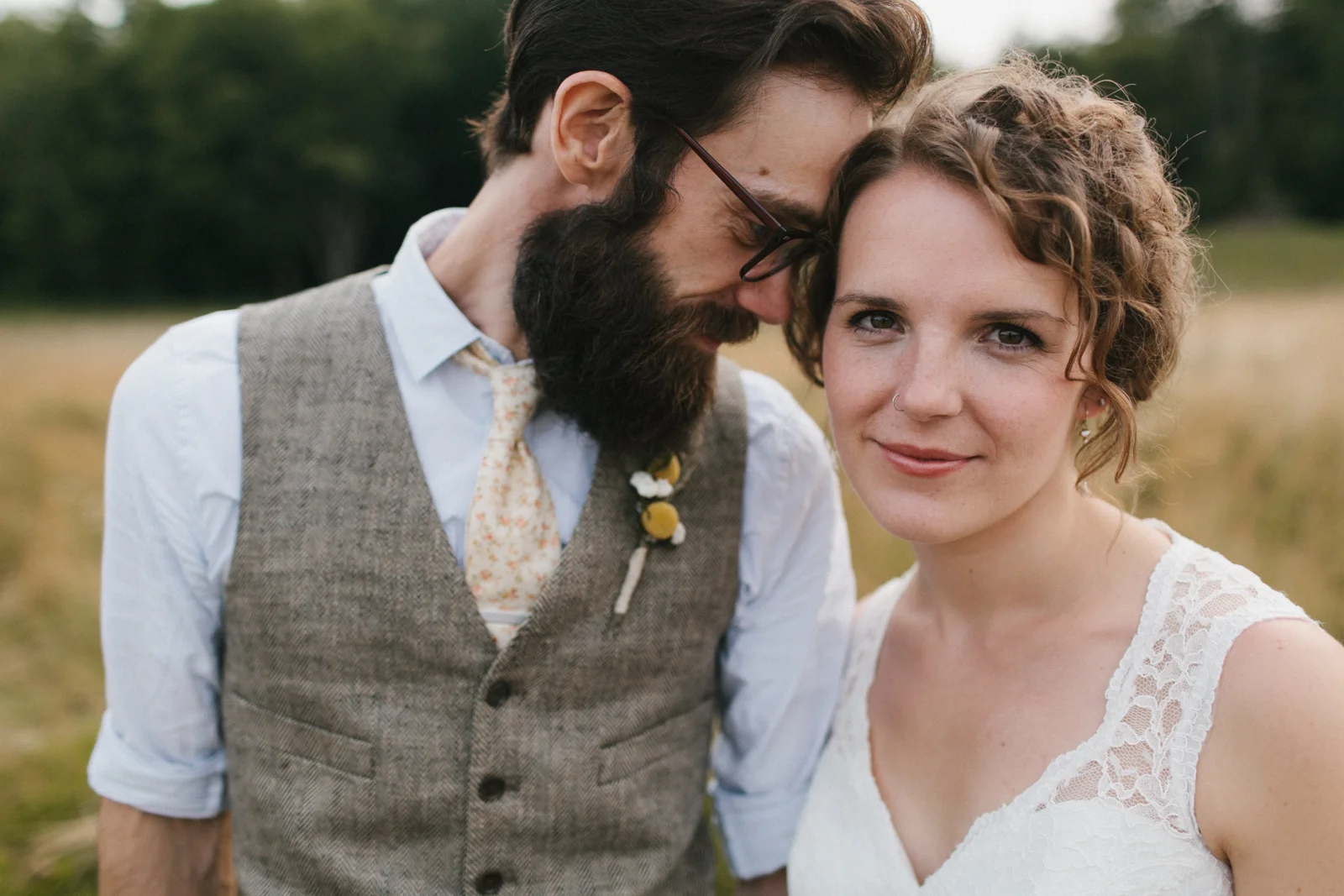 Backyard Wisconsin Wedding-029.jpg