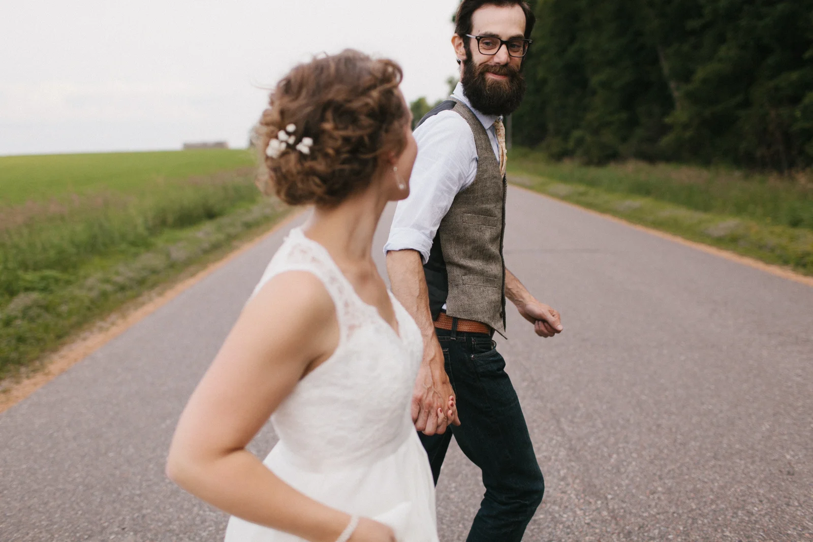 Backyard Wisconsin Wedding-035.jpg