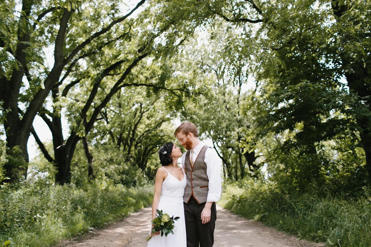 Heritage Prairie Farm Chicago Wedding Photographer Mae Stier-065.jpg