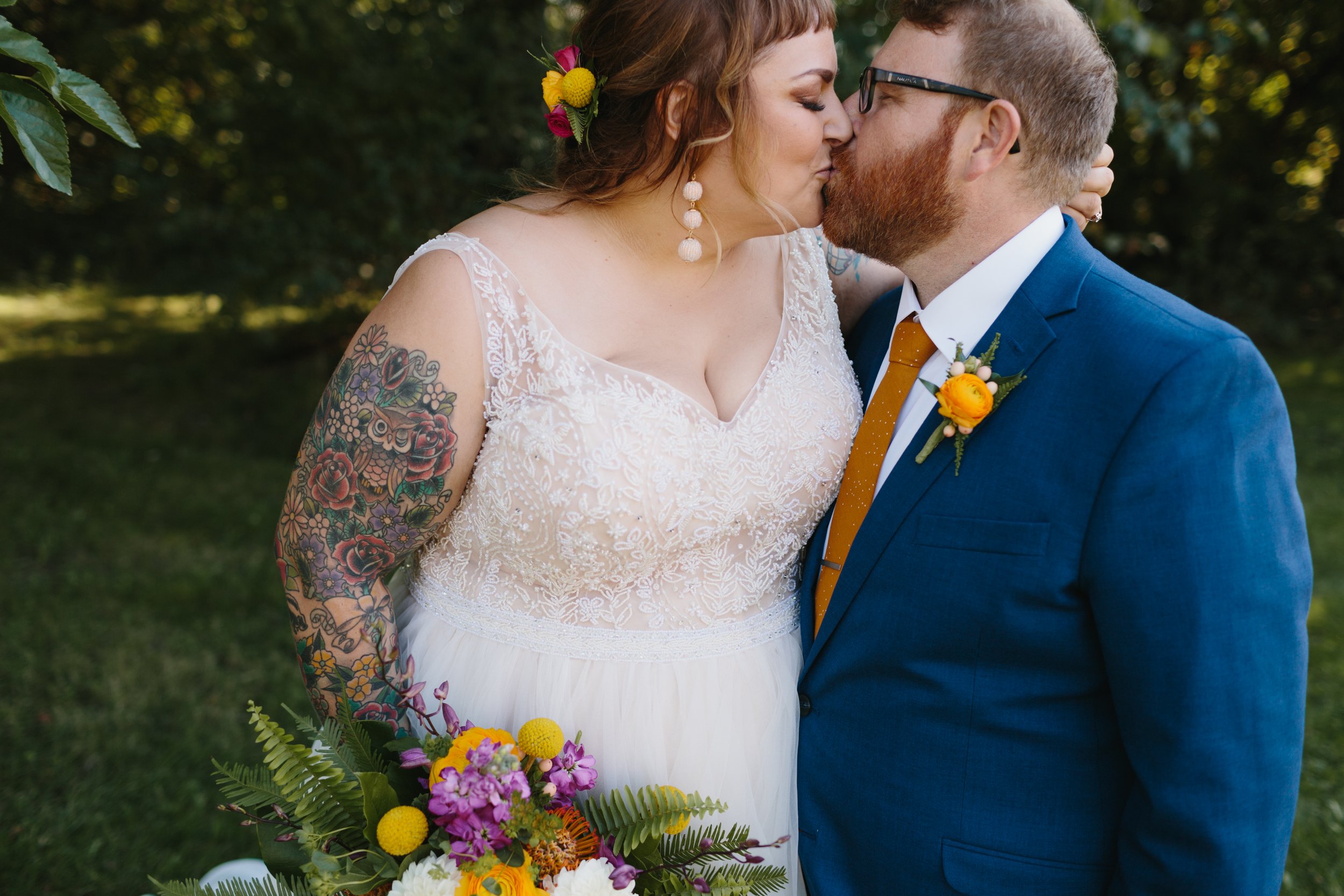 Northern Michigan Wedding Photographer Mae Stier Grand Rapids Cheney Place Wedding-076.jpg