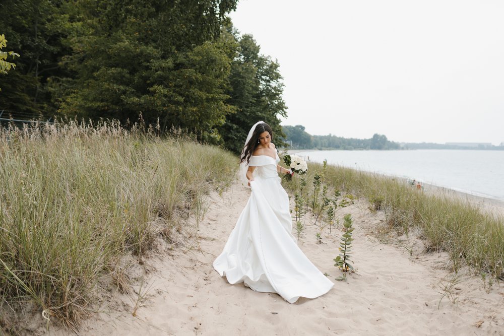 Sleeping Bear Dunes Wedding Photographer Mae Stier Lifestyle Wedding Photography225.JPG