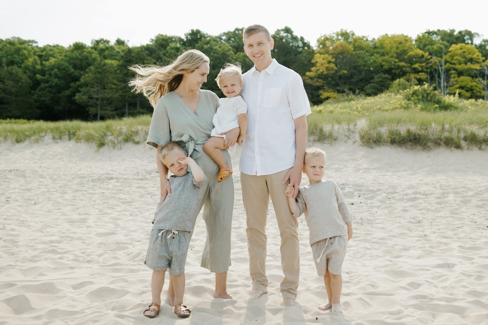 Sleeping Bear Dunes Family Photographer Mae Stier Northern Michigan Wedding Photography-003.jpg