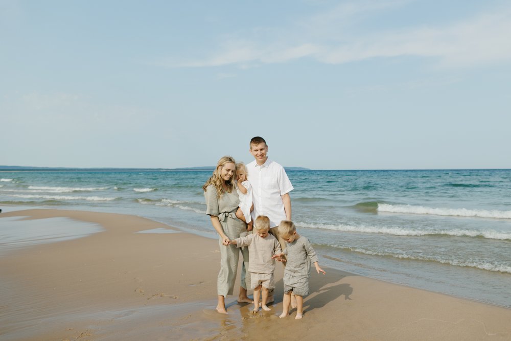 Sleeping Bear Dunes Family Photographer Mae Stier Northern Michigan Wedding Photography-012.jpg