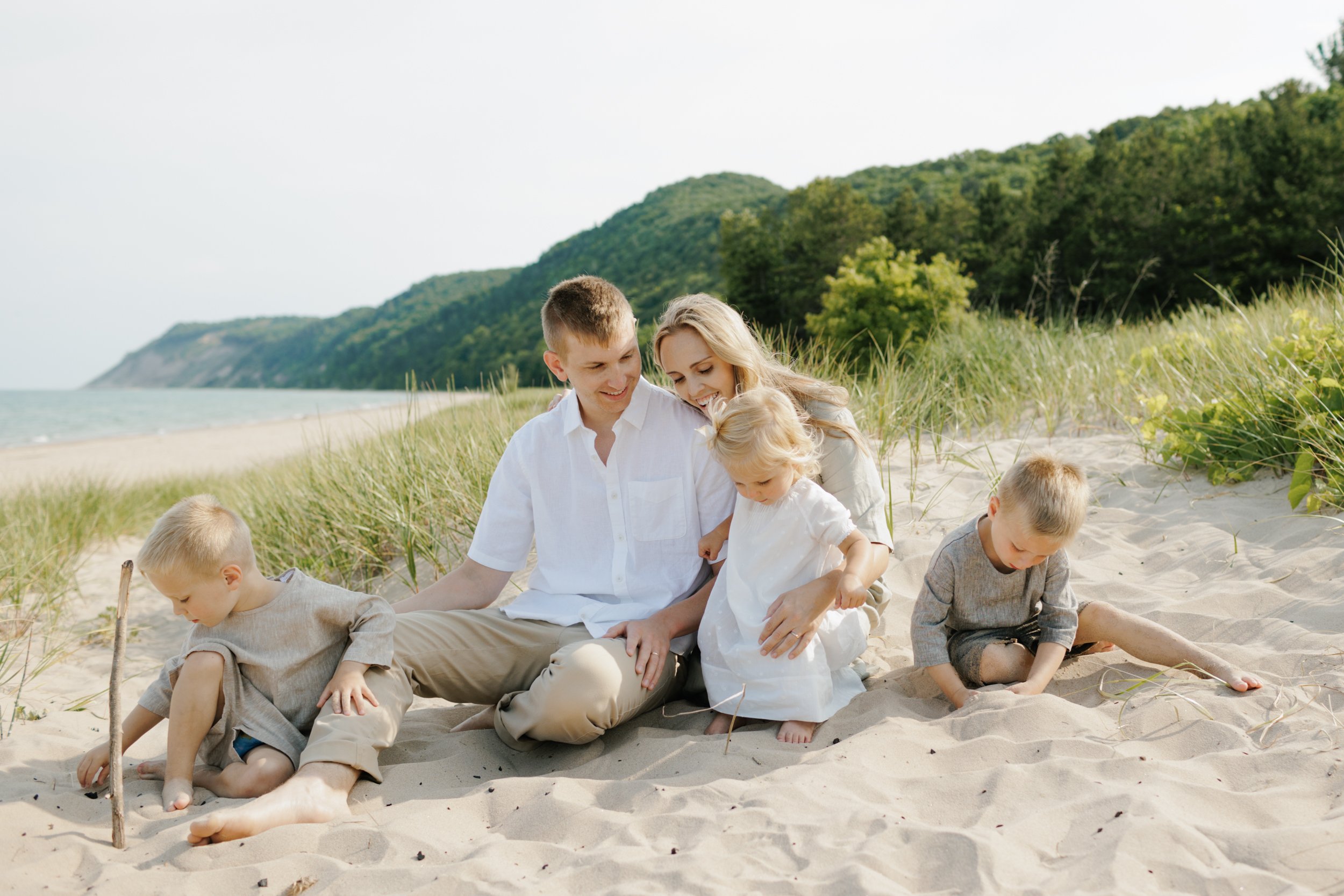 Sleeping Bear Dunes Family Photographer Mae Stier Northern Michigan Wedding Photography-019.jpg