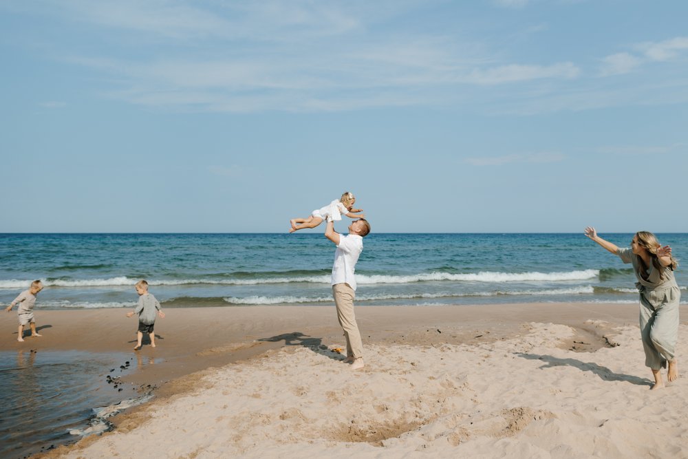 Sleeping Bear Dunes Family Photographer Mae Stier Northern Michigan Wedding Photography-024.jpg