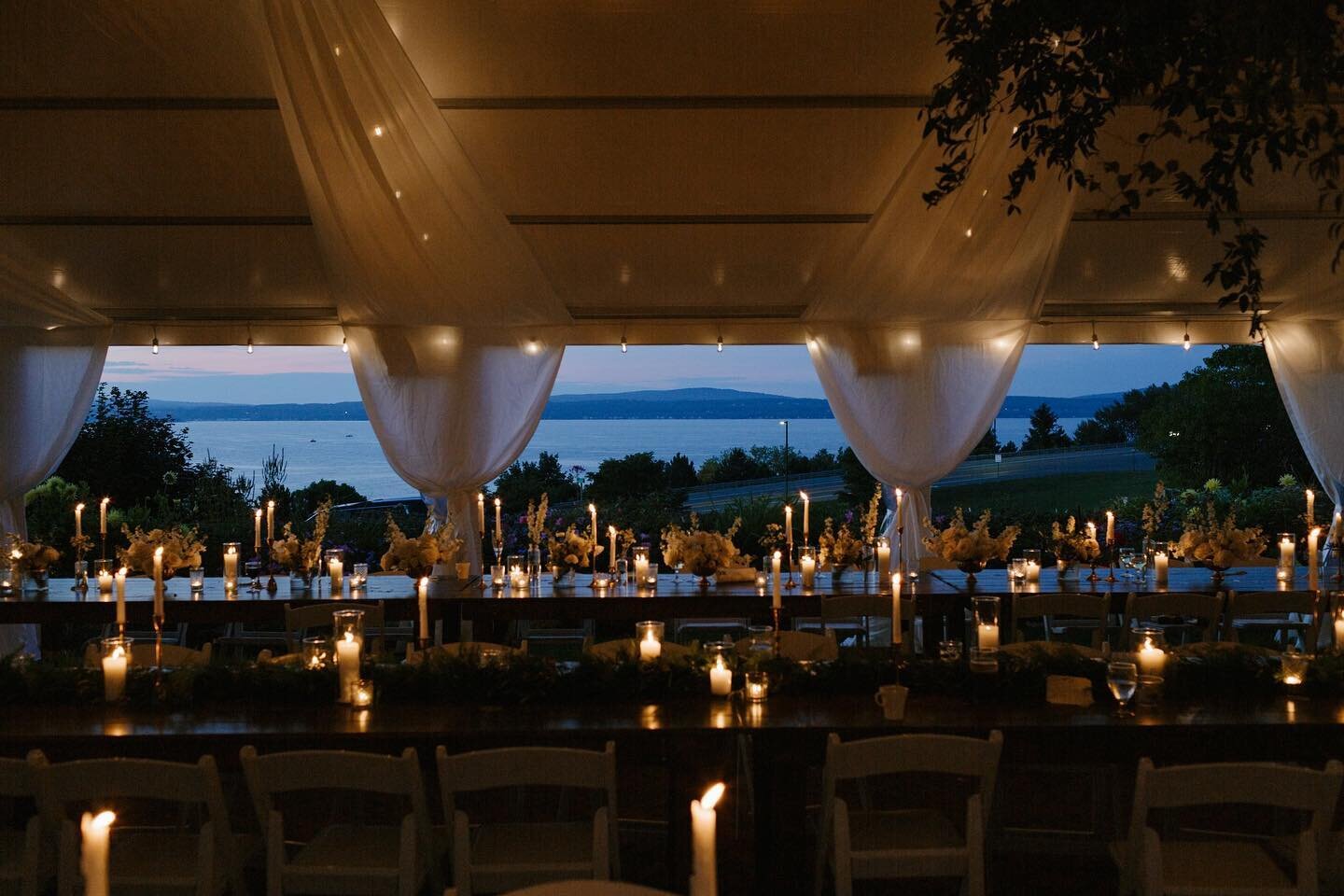 Something I love about candlelight at a wedding reception is it&rsquo;s ability to timestamp an image. As the dinner party continues on, as guests linger around the table or on the dance floor, the candles continue to burn, adding both ambiance and a