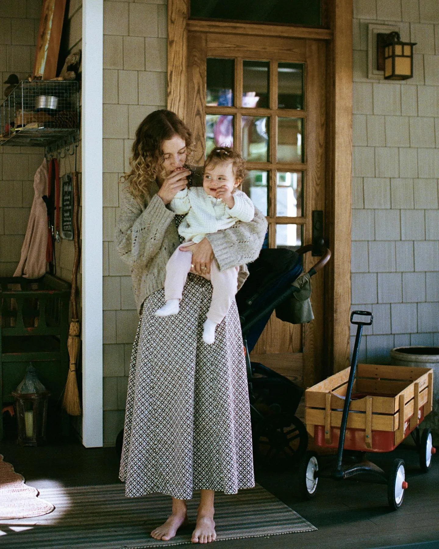 A morning in Frankfort with the Cordens, on film and digital. What a dream to be welcomed into the orbit of this family and to catch a glimpse of one of their favorite rituals: a morning walk to the beach. A reminder that memories are often formed in