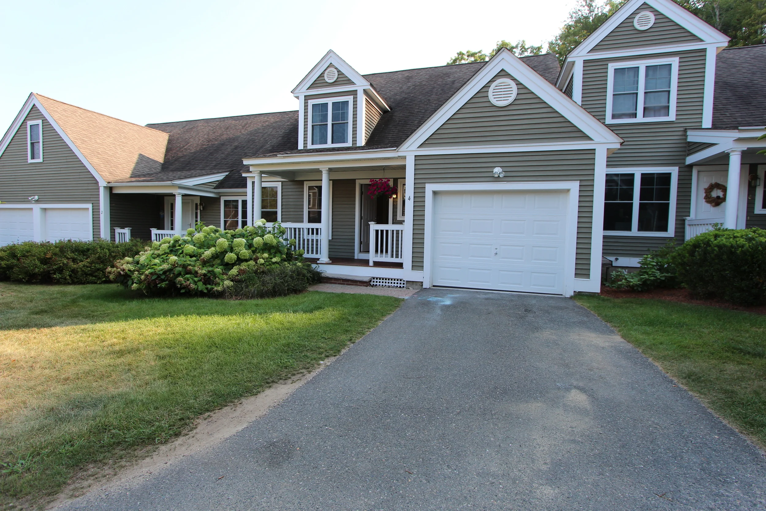 4 adams ct uxbridge - sold- $255k (sell side)
