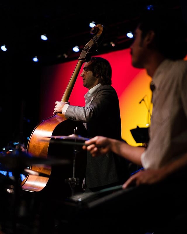 @troubleinthewind playing with @carlsbadhs_orchestra #carlsbad #carlsbadca #carlsbadhighschool #carlsbadorchestra #troubleinthewind #bass #stage